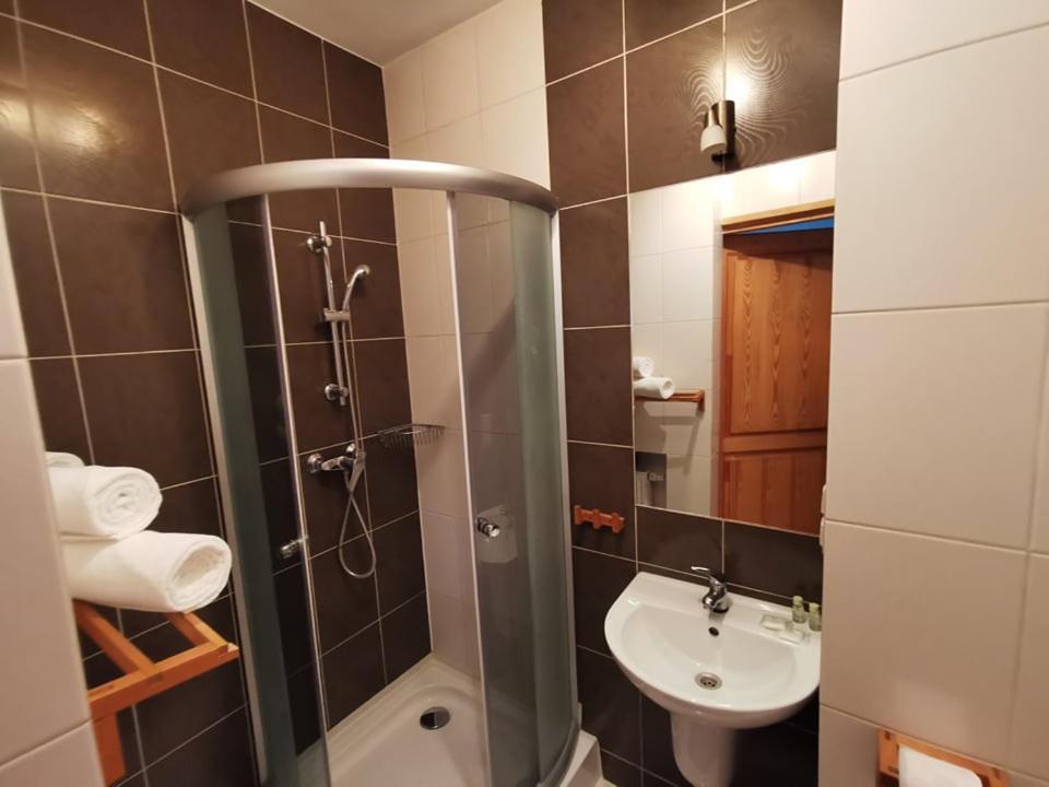 Dobry Klimat Uniejow Exteriör bild