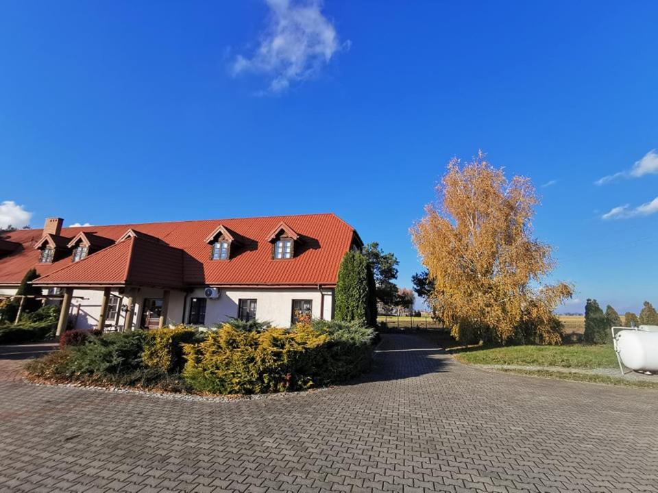 Dobry Klimat Uniejow Exteriör bild